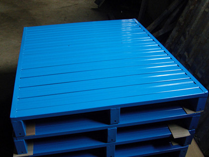 Steel pallet